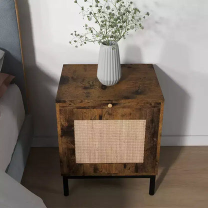 Tavolino in Rattan Naturale e Ferro con Struttura Robusta, Design Elegante, Dimensioni Compatte, Uso Versatile e Montaggio Facile