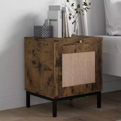 Tavolino in Rattan Naturale e Ferro con Struttura Robusta, Design Elegante, Dimensioni Compatte, Uso Versatile e Montaggio Facile