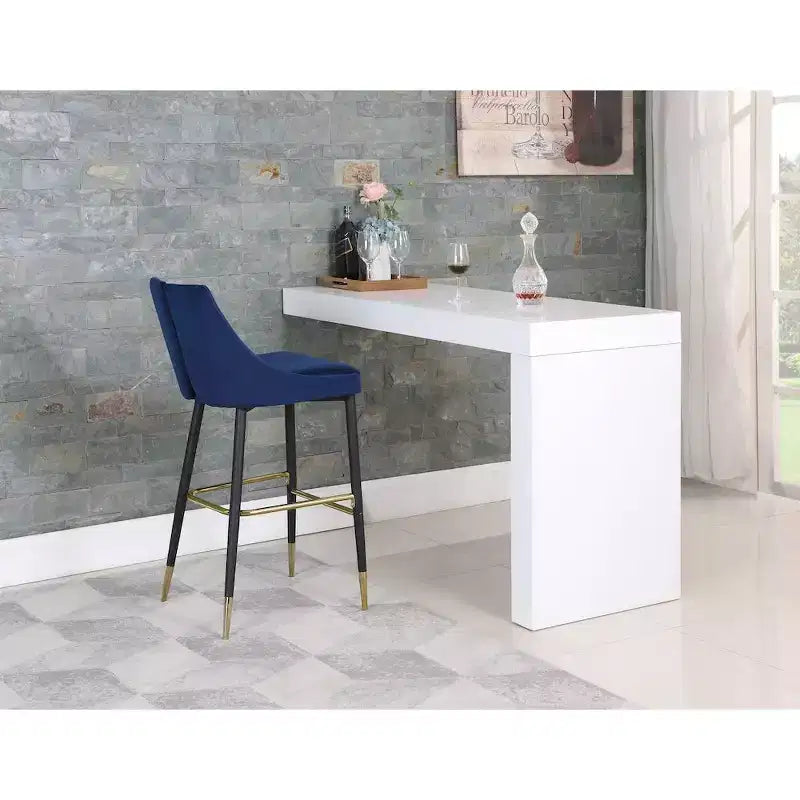Sgabello elegante in velluto altezza bar